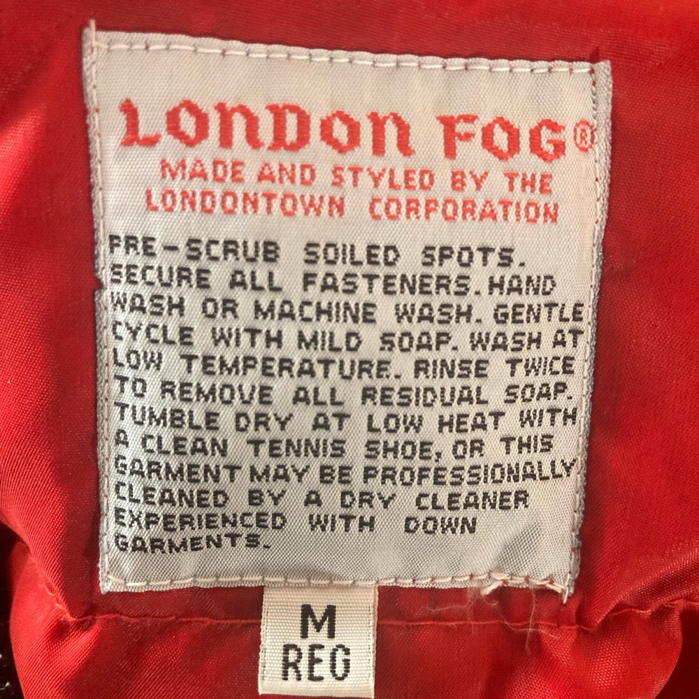 Ski Jacket Womens SZ M black with Southwestern design.Vintage London Fog. - Picture 11 of 15